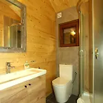 Camping Caloroczny Drewniany Superior I Eko-oaza W Krynica Morska-piaski *