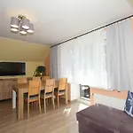 Camping Caloroczny Drewniany Superior I Eko-oaza W Krynica Morska-piaski Nowa Karczma (Nowy Dwor Gdanski)