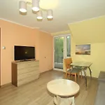 Caloroczny Drewniany Superior I Eko-oaza W Krynica Morska-piaski キャンプ場 *