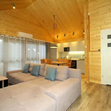 Caloroczny Drewniany Superior I Eko-oaza W Krynica Morska-piaski *