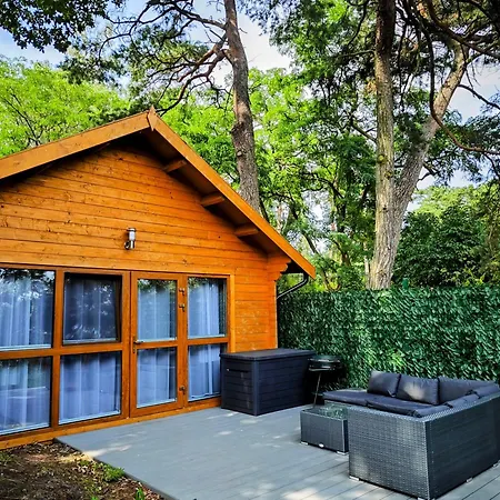 Campsite Caloroczny Drewniany Superior I Eko-oaza W Krynica Morska-piaski