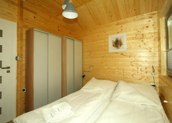 Camping Caloroczny Drewniany Superior I Eko-oaza W Krynica Morska-piaski Nowa Karczma (Nowy Dwor Gdanski)