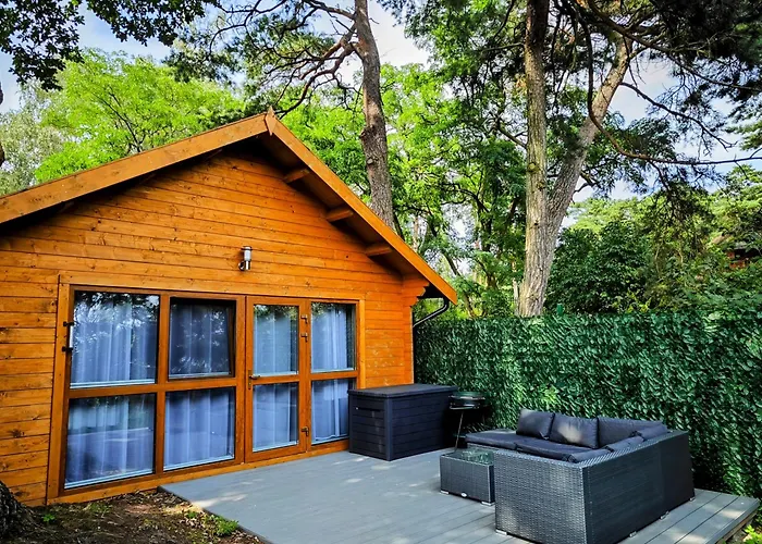 Camping Caloroczny Drewniany Superior I Eko-oaza W Krynica Morska-piaski