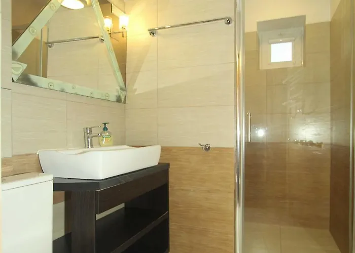 Camping Caloroczny Drewniany Superior I Eko-oaza W Krynica Morska-piaski Nowa Karczma (Nowy Dwor Gdanski)